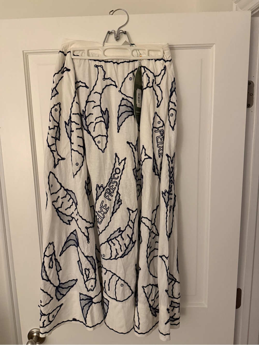 Farm Rio Women’s White Fish-Print Maxi Skirt